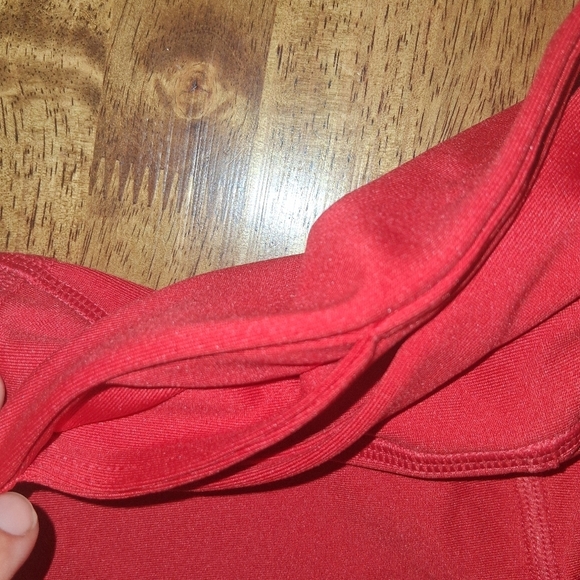 Under Armor Spandex Athletic Women's Compression Shorts Red Vollyball NWT S - Picture 5 of 8